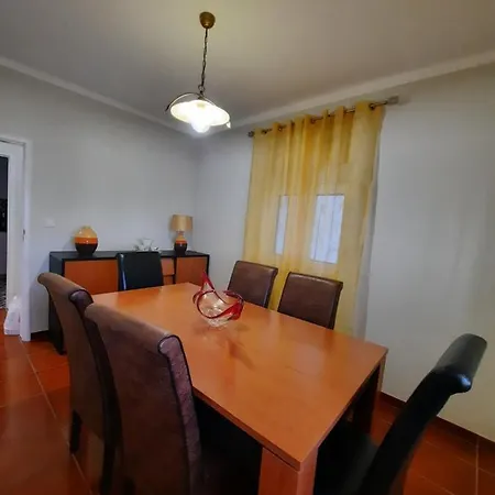 Casa Do Ninho - Entre O Campo E A Prázdninový dům *